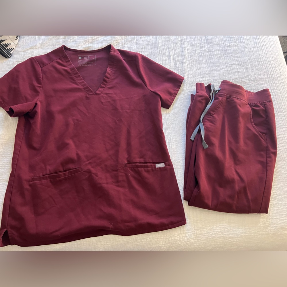 Burgundy Women’s Scrub Set